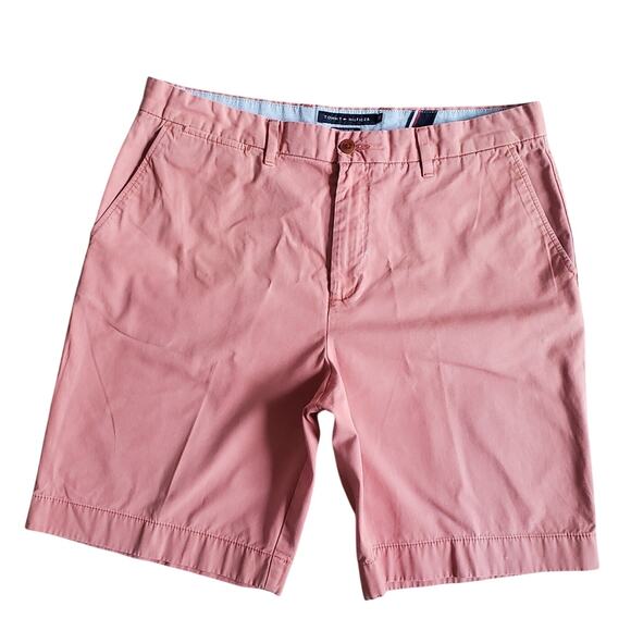 Tommy Hilfiger Shorts Men 36 Red Classic Fit Chino Embroidered Flag Golf 10" - Picture 1 of 8